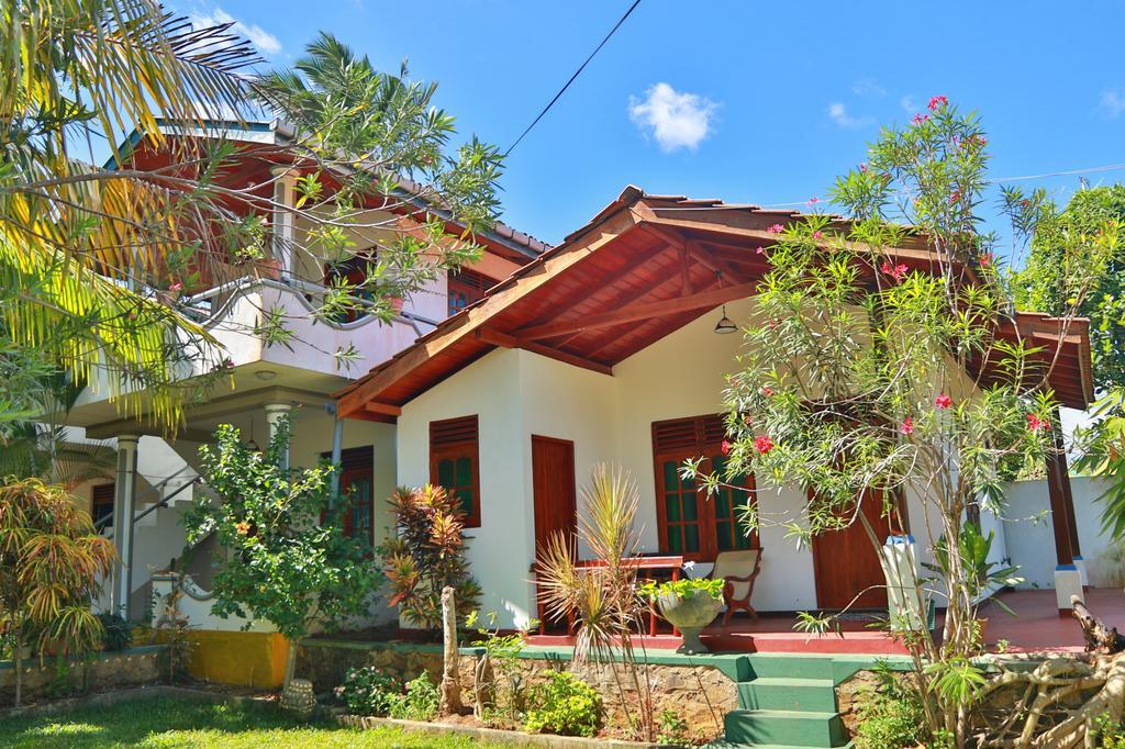 Bed and Breakfast Panorama Rock Cafe Тангалла Номер фото